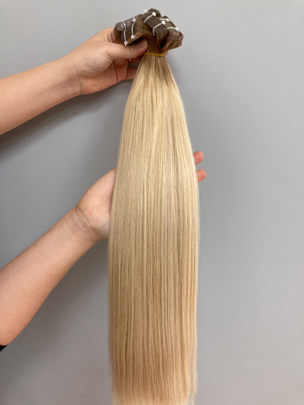 Tape in blond 30 - 75 cm (12" - 30"), glatt (straight).